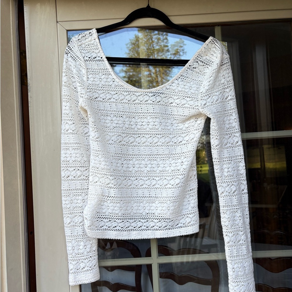 American Eagle Outfitters White Fitted Blouse